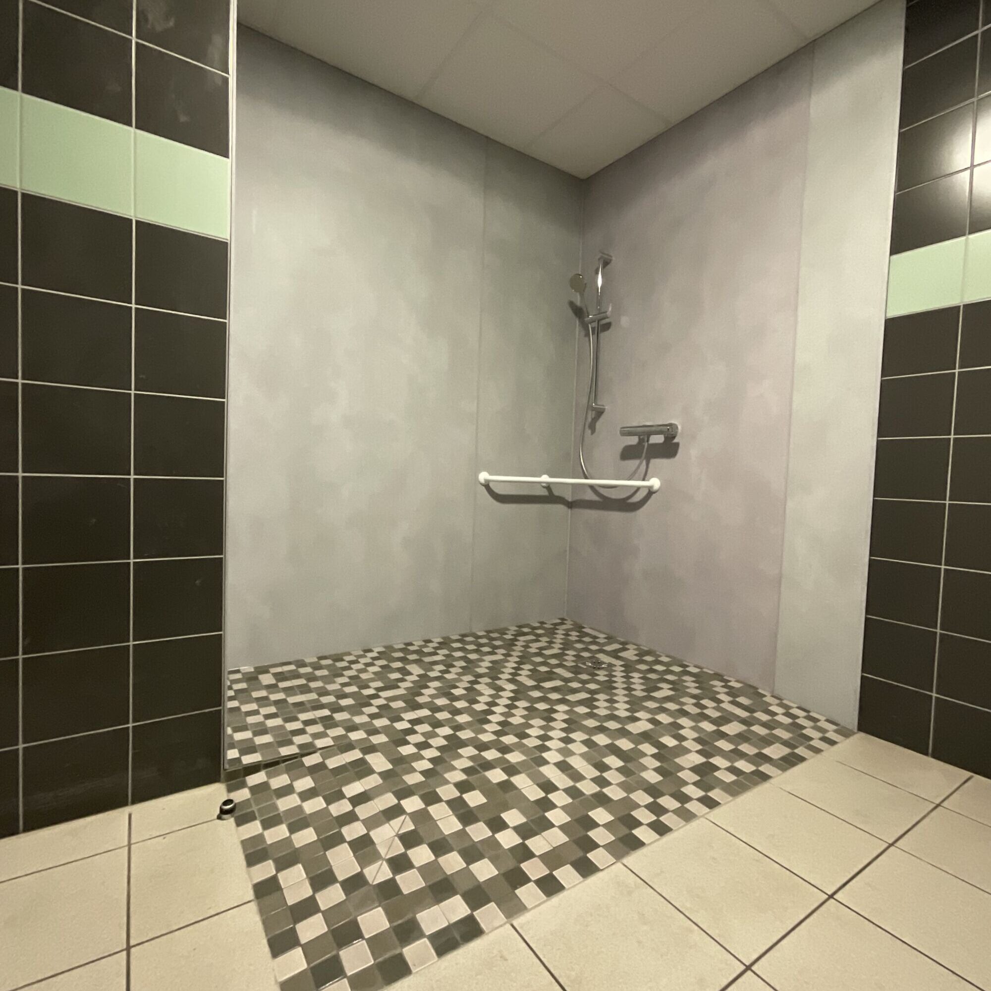 Création d&#8217;une douche accès PMR à l&#8217;Ephad à Seppois le Bas près de Mulhouse Riedisheim