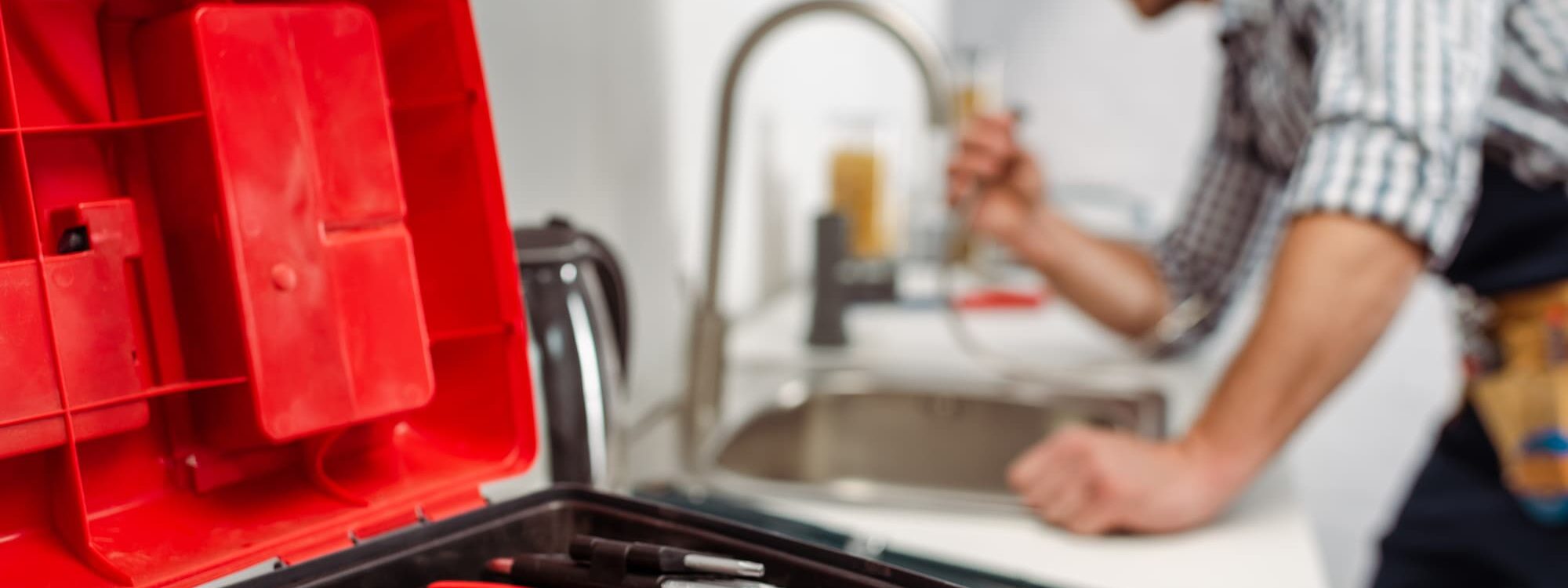 ENTREPRISE_SANITAIRE 2000X750 | Pol Elec Sanitaire Comment fonctionne le débouchage par haute pression et dans quels cas est-il nécessaire ? Guebwiller